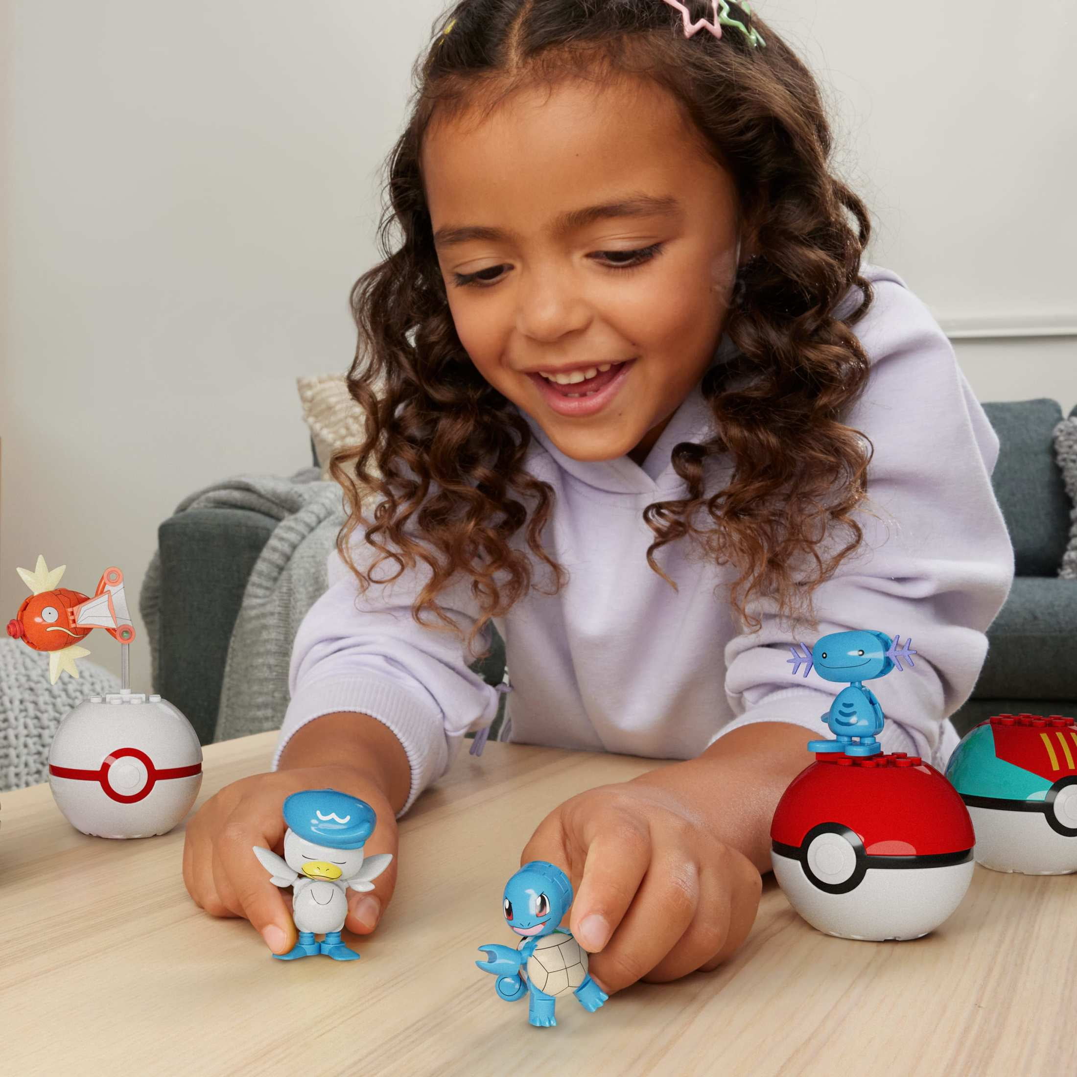 MEGA Pokémon Water-Type Trainer Team Building Toy Kits with 2 Action Figures (79 Pieces) for Kids