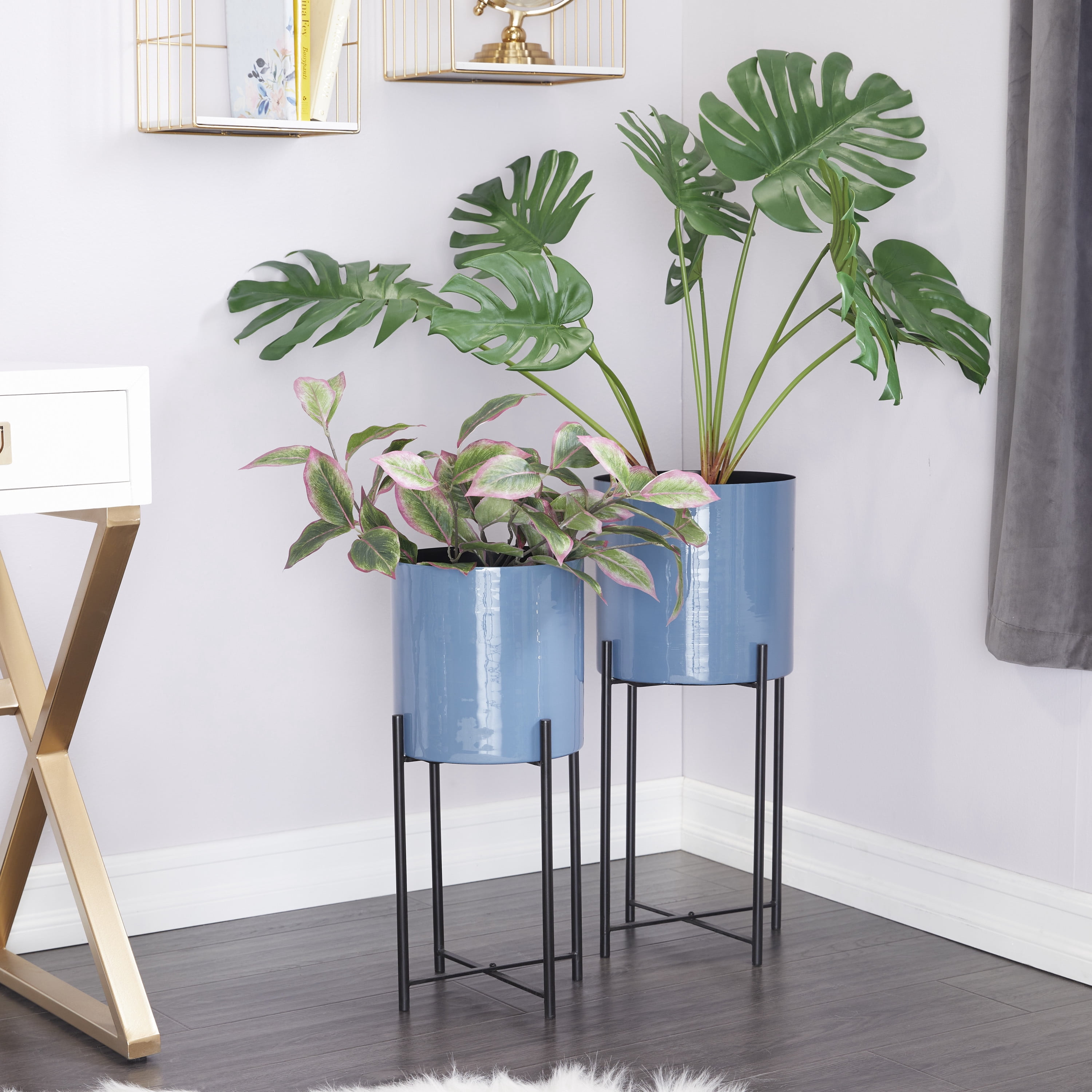 CosmoLiving by Cosmopolitan 24", 21"H Indoor Outdoor Blue Metal Planter with Removable Stand (2 Count)
