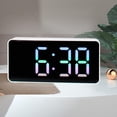 thumbnail image 3 of Reloj digital Colco con pantalla de temperatura y Calendario carga USB Blanco, 3 of 8
