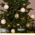 thumbnail image 4 of Esferas para árbol de navidad Artego de 8 cm de diámetro paq 18 esferas Verde claro *Línea Detail Con: 2 estilos emboss y un cromado, para colgar Christmas ornaments, 4 of 7