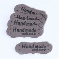 thumbnail image 2 of 100 piezas etiqueta colorida hecha a mano amor dos agujeros en relieve etiqueta de cuero de gamuza sombrero bolso hecho a mano ropa, 2 of 5