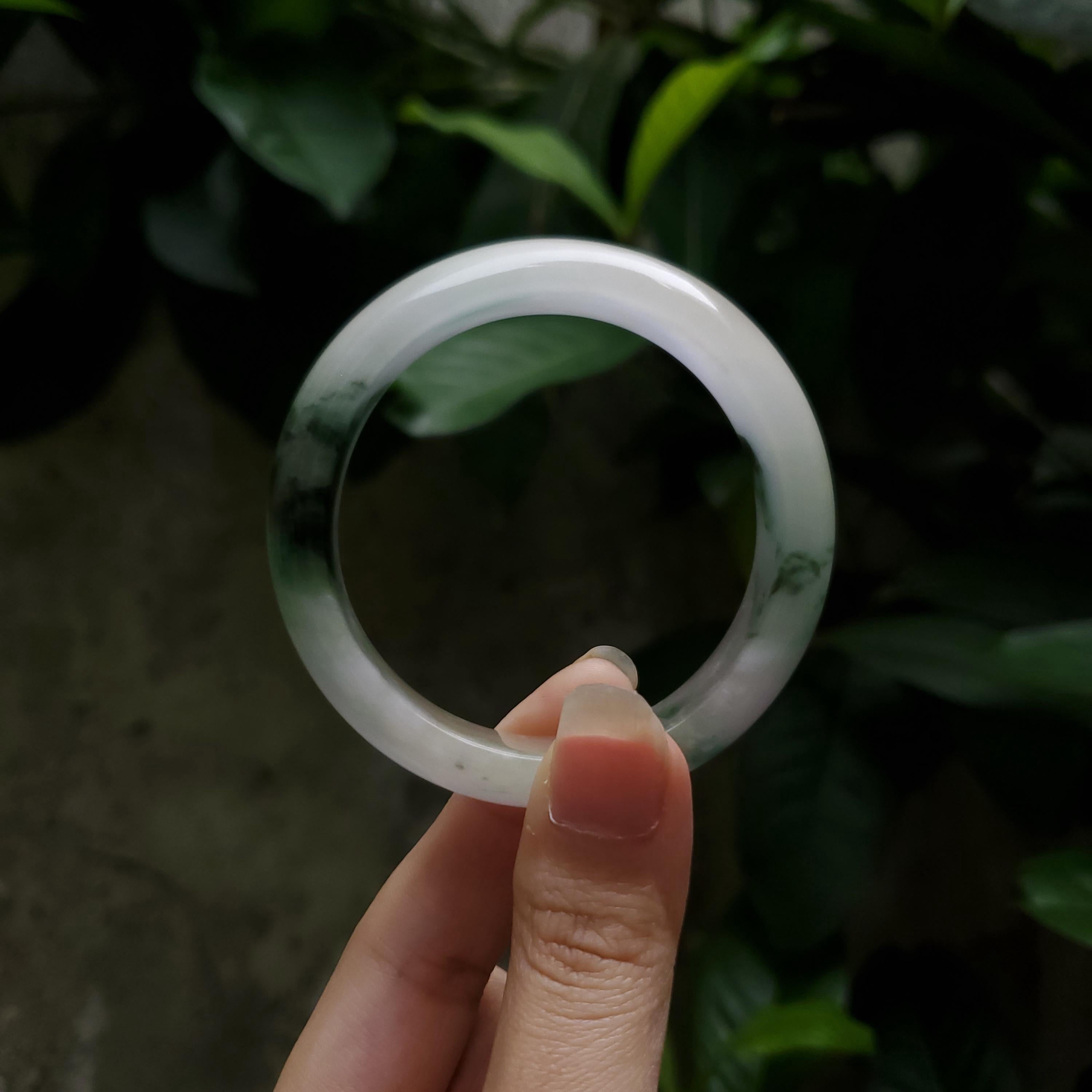 Jade Bangle 48-60mm up | Yingmart White To Dark Green Jade Jadeite Bracelet for Men, Women, Grandmother, Sister – Vintage Elegance (SizeAdvice)