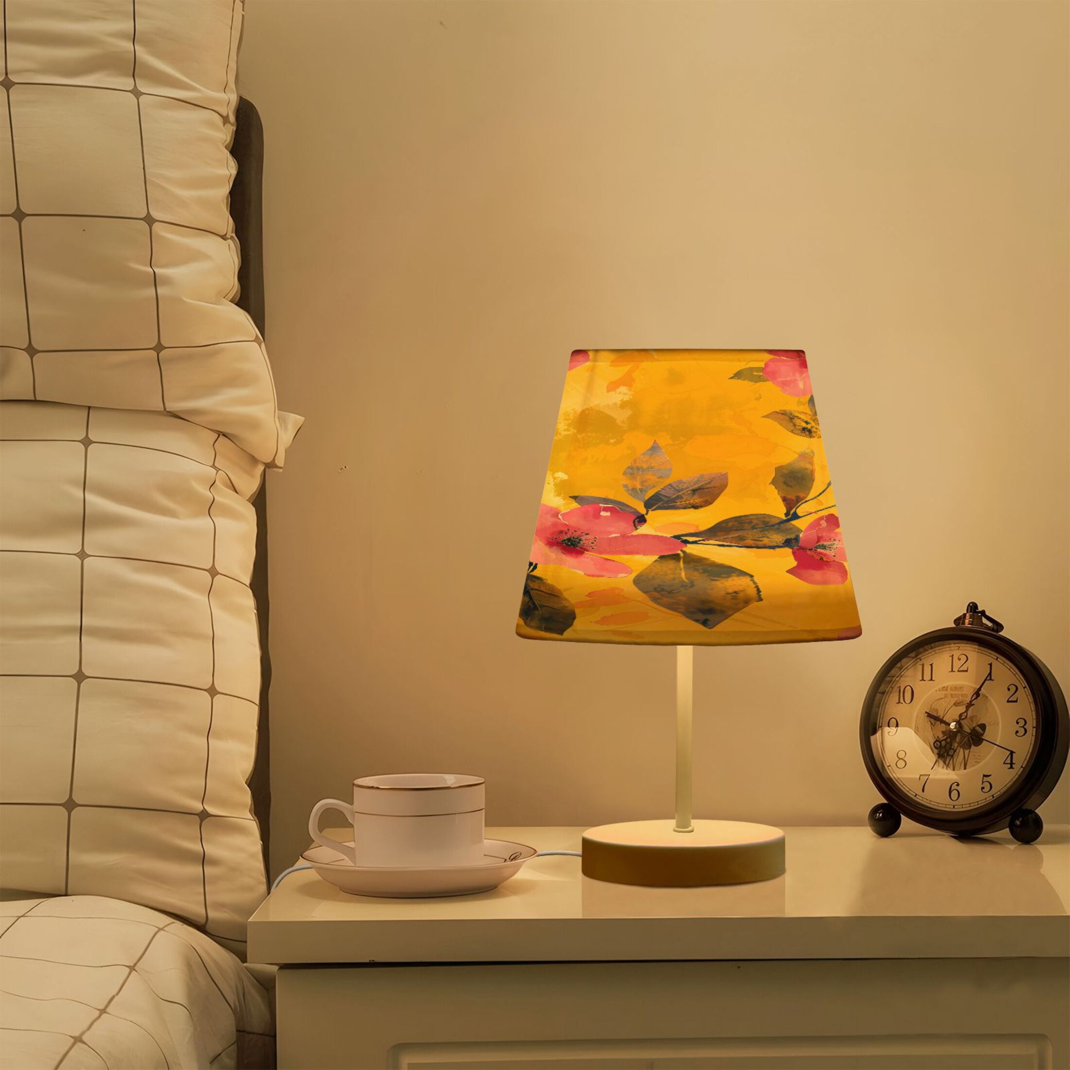 Ryvnso LED Bedside Table Lamp Flower Oil Pattern Bedroom Desk Lamps Nightstand Lampshade S