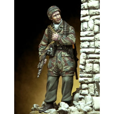 - Pegaso Models 1:35 WWII German Fallschirmjager Resin Figure Model Kit #PT-040