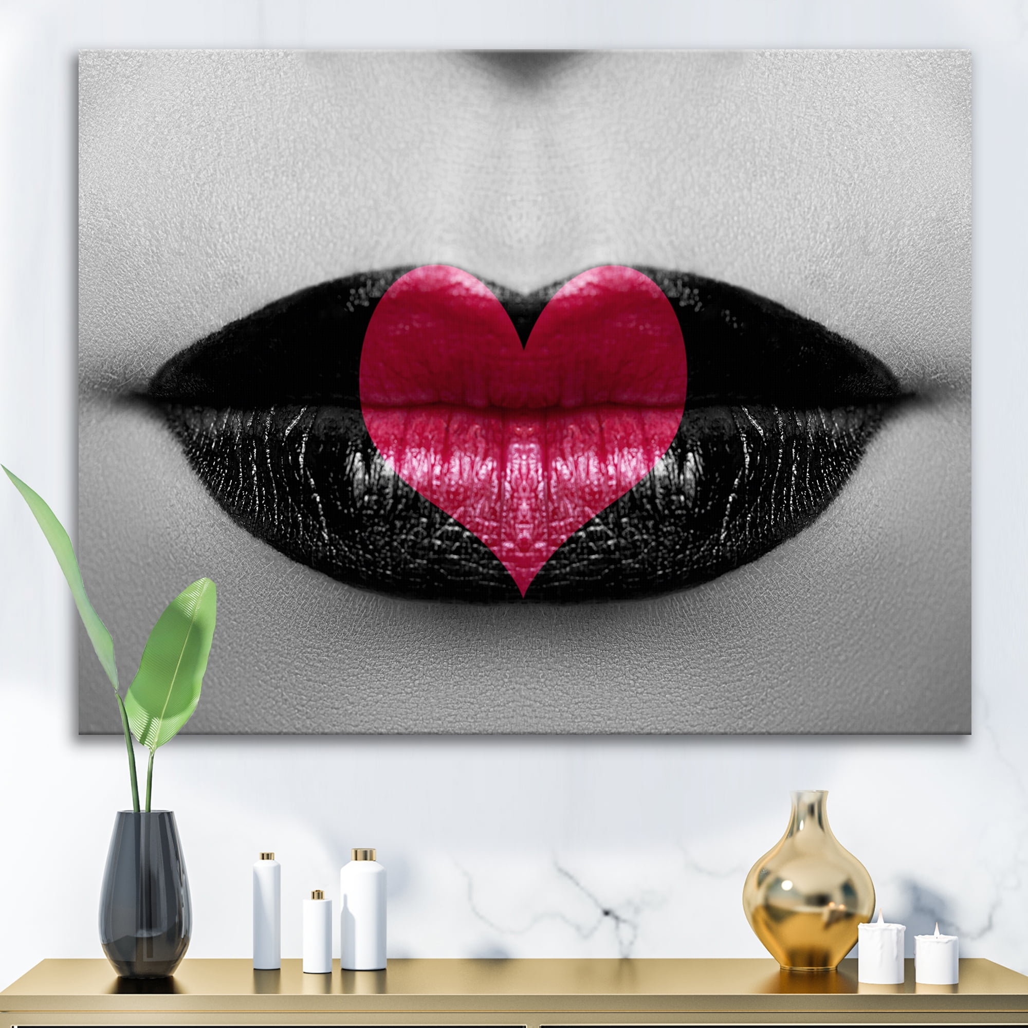 Designart ' Red Heart In Monochrome Lips ' Modern Canvas Wall Art Print