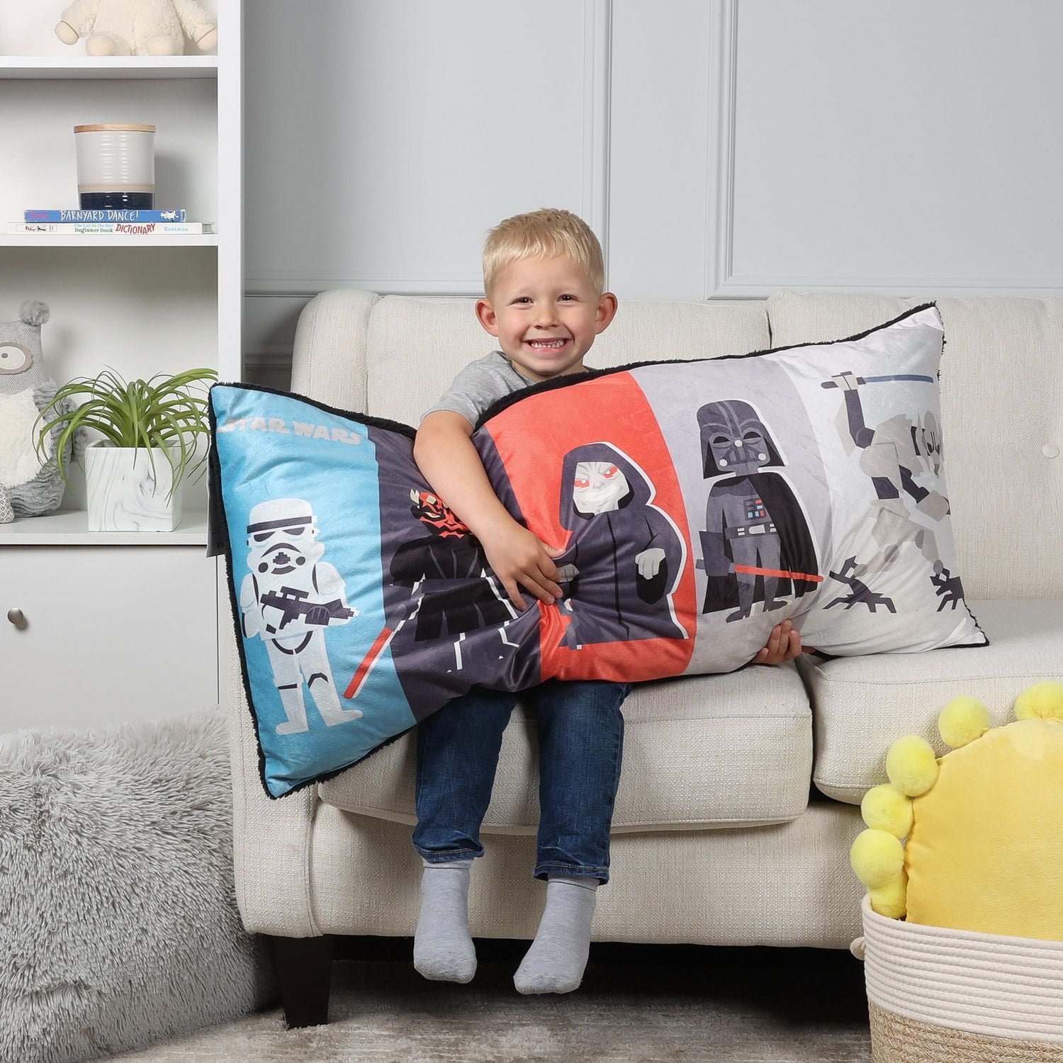 Star Wars Boucle Body Pillow 18" x 36"