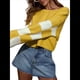 thumbnail image 2 of Suéter Informal de Mujer con Bloques de Color y Cuadros, Cuello Redondo, Larga, Jersey de Punto Corto. Amarillo S, 2 of 10