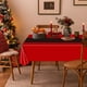 thumbnail image 5 of Artículos para fiestas navideñas: platos desechables de 9 pulgadas, 20 platos irregulares, 40 vasos de papel, 40 pañuelos, 20 manteles decorativos., 5 of 5