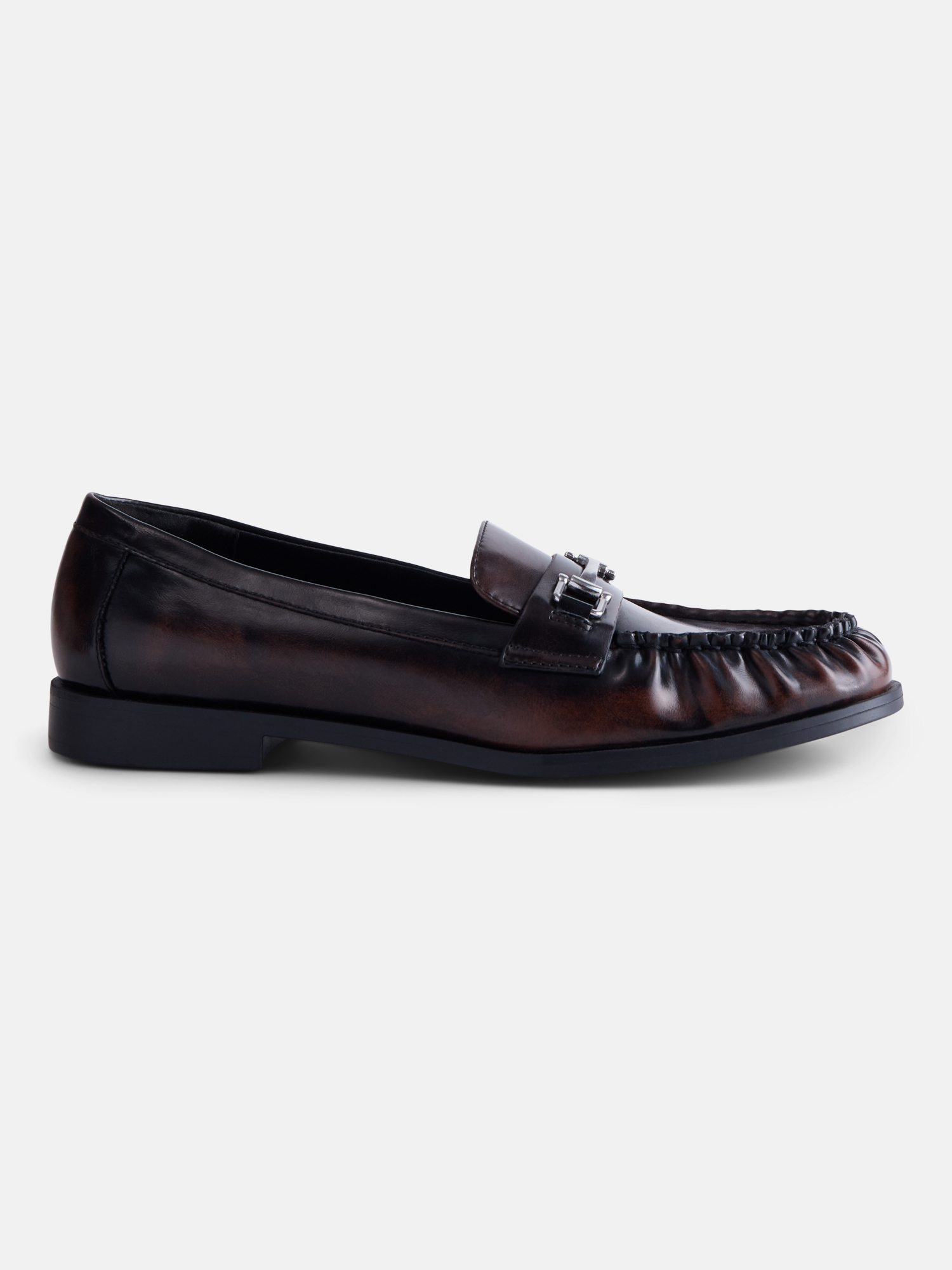 No Boundaries Women's Faux Leather Loafers photo 1