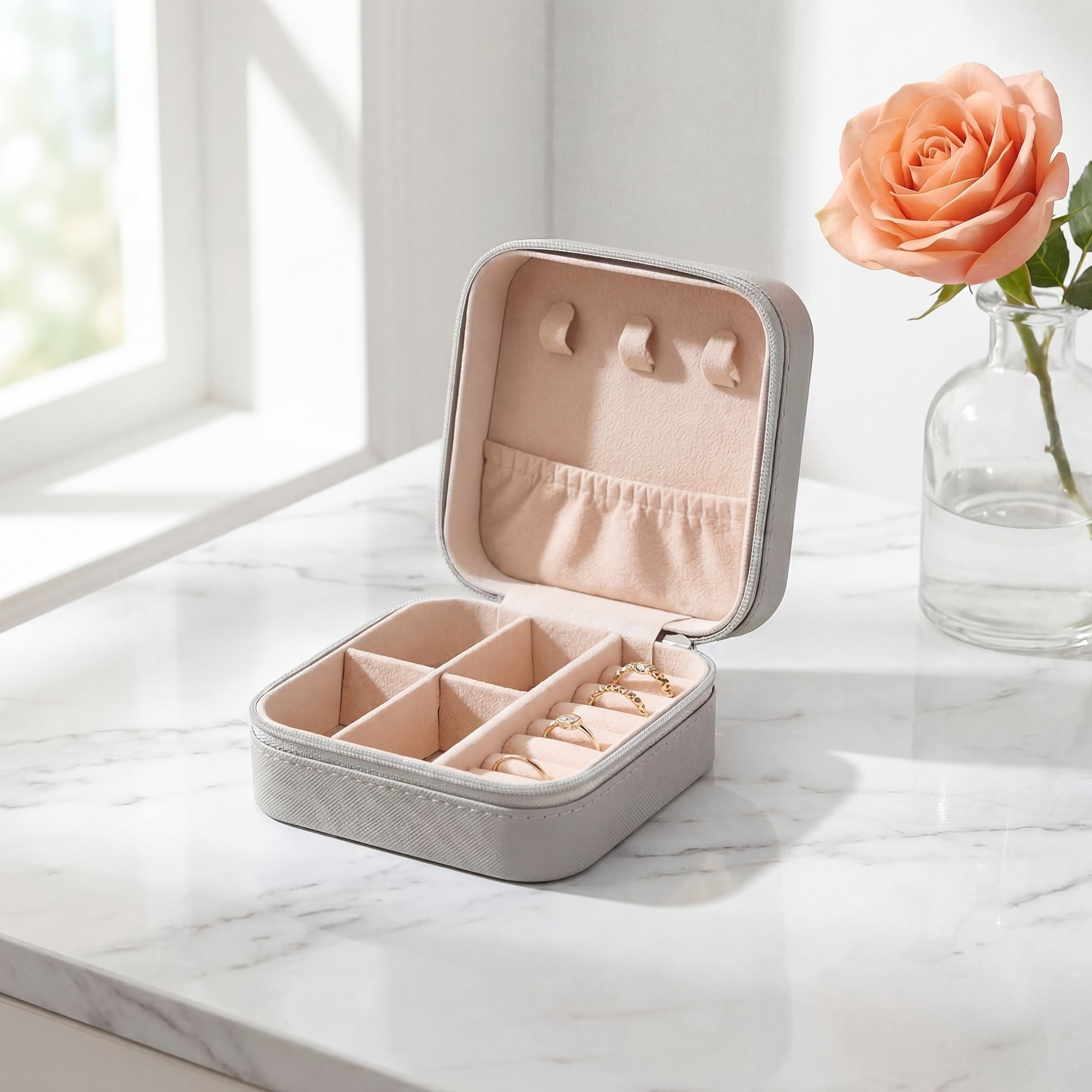 Travel Jewelry Box Mini Portable PU Leather Organizer for Women and Girls Gifts Gray