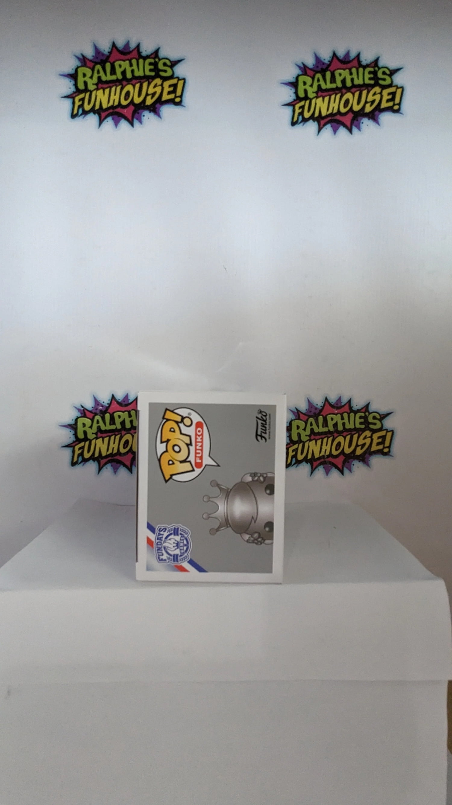 Funko POP! Fundays Silver Medal Freddy SE LE 1000 Exclusive