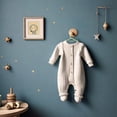 thumbnail image 3 of Ganchos para ropa de Niños Atmos Homeware color verde Paquete de 40, 3 of 5