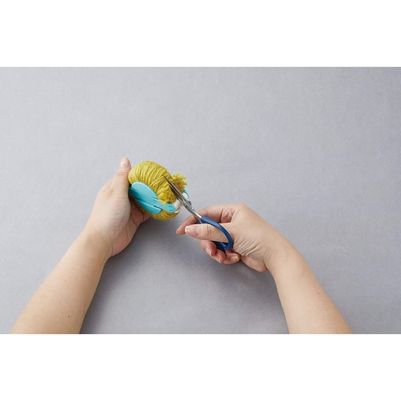 Clover Pom Pom Maker Set