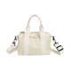 thumbnail image 2 of Bolso de mano informal y sencillo, elegante bolso de lona tipo bandolera para exteriores, disponible en cuatro colores. Bolso de poliéster., 2 of 6