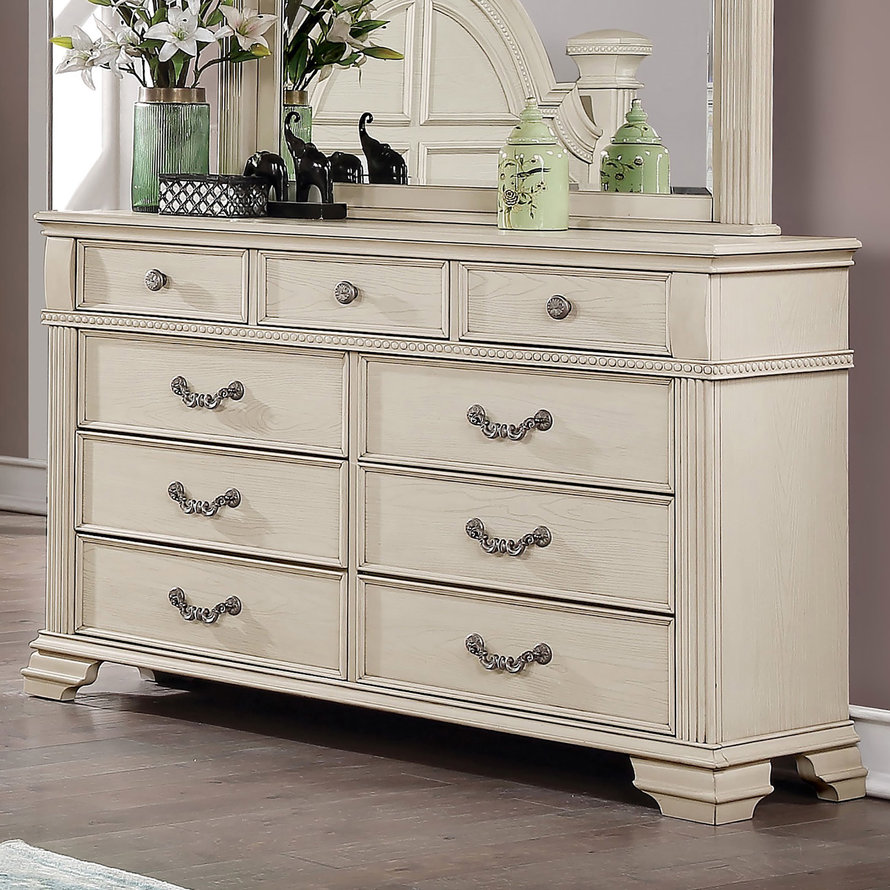 Furniture of America Rendy Adult Traditional 9-Drawer Dresser, White