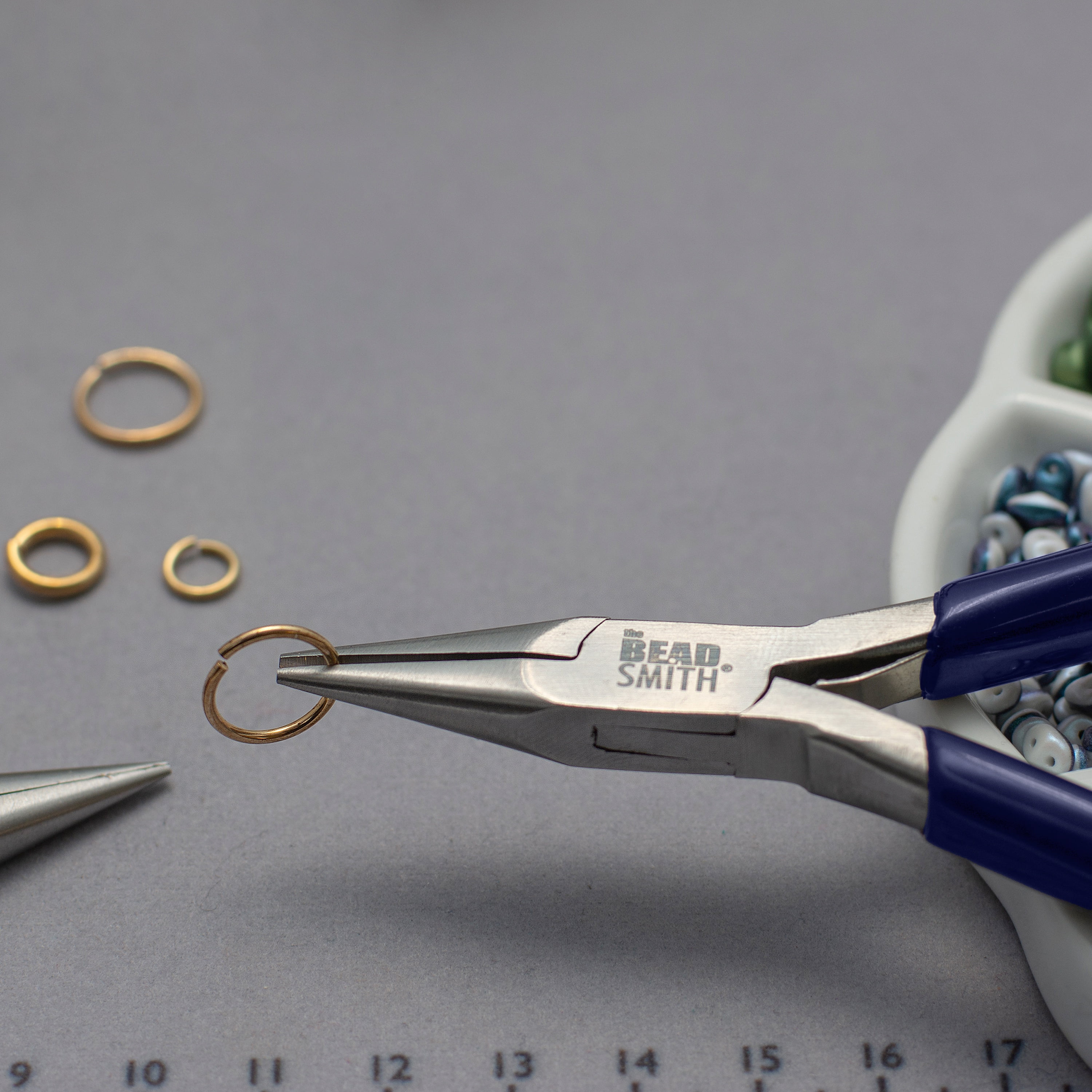The Beadsmith Chain-Nose Pliers 4-1/2" Long with Fine Tips and Navy Blue Handles, Jewelry Making and Repair Tool