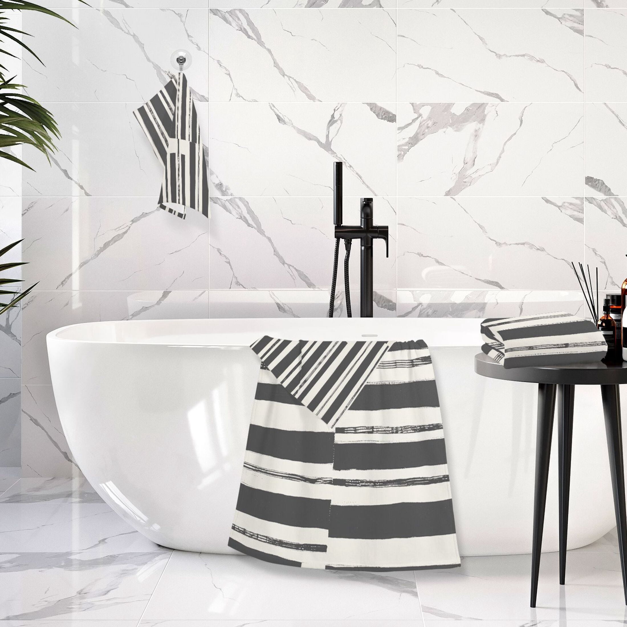 Black and White 2 Piece Cotton Bath and Face Towel Set Soft and Absorbent, for Beach Pool Bathroom