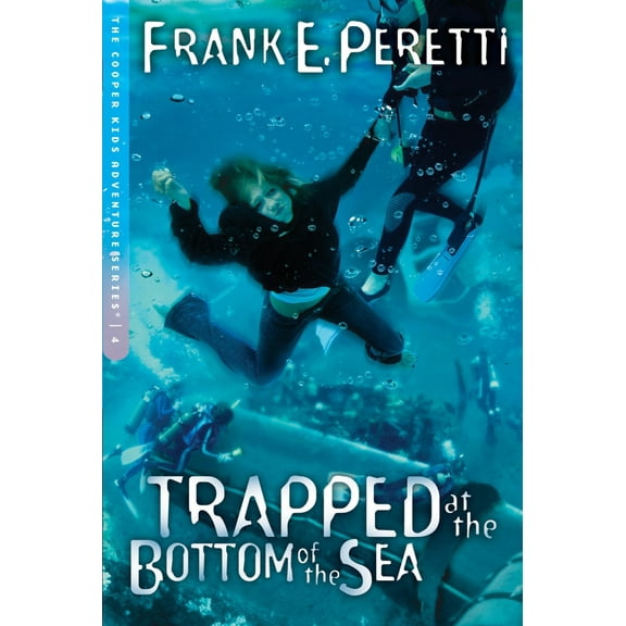 Pre-Owned Trapped at the Bottom of the Sea: Volume 4 (Paperback) 1581346212 9781581346213