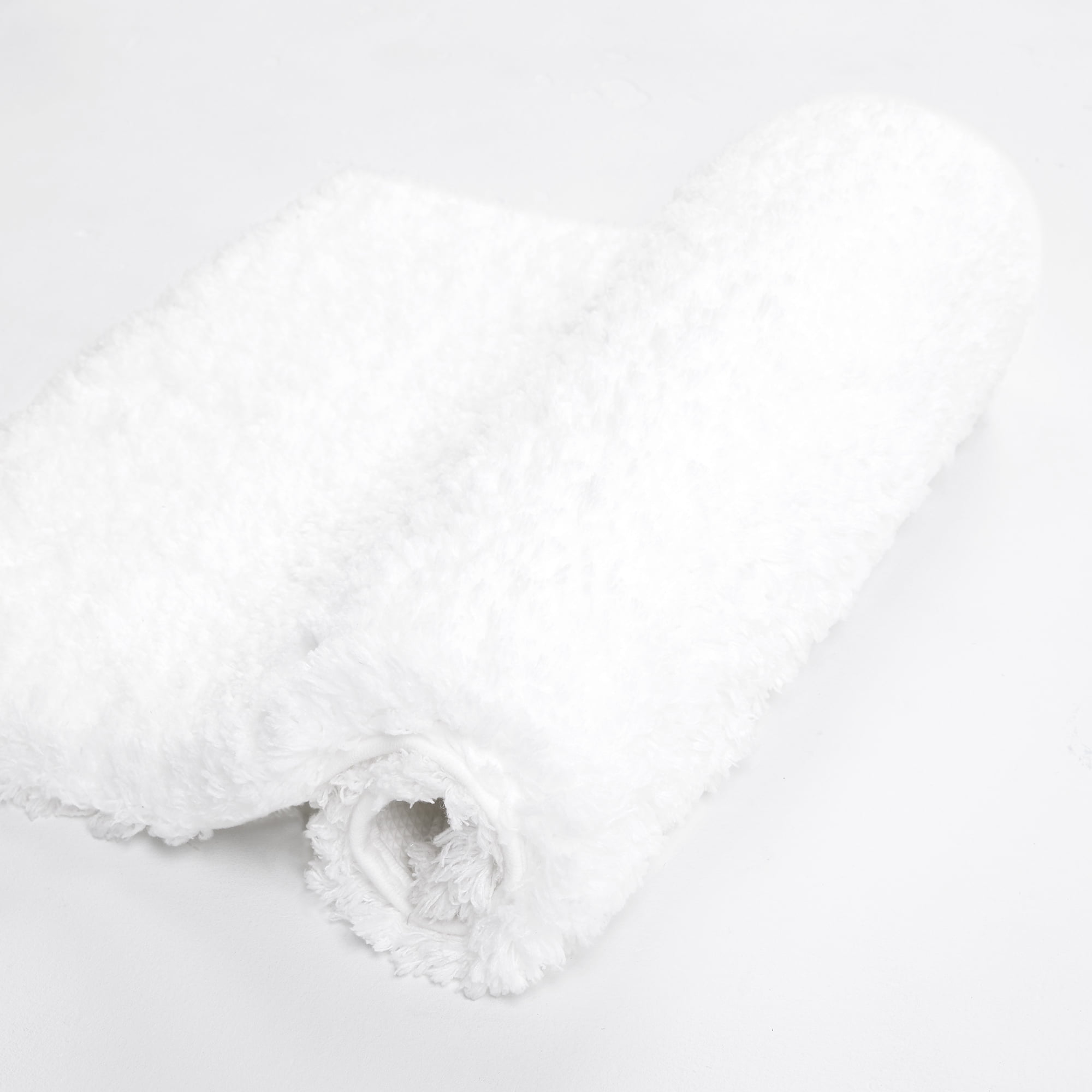 Phantoscope Bathroom Rugs - Set of 2 Non-Slip Bath Mat Ultra Soft  Microfiber Plush Bath Rugs Water Absorbing Shower Carpet Rugs, True White,  17 x 24 