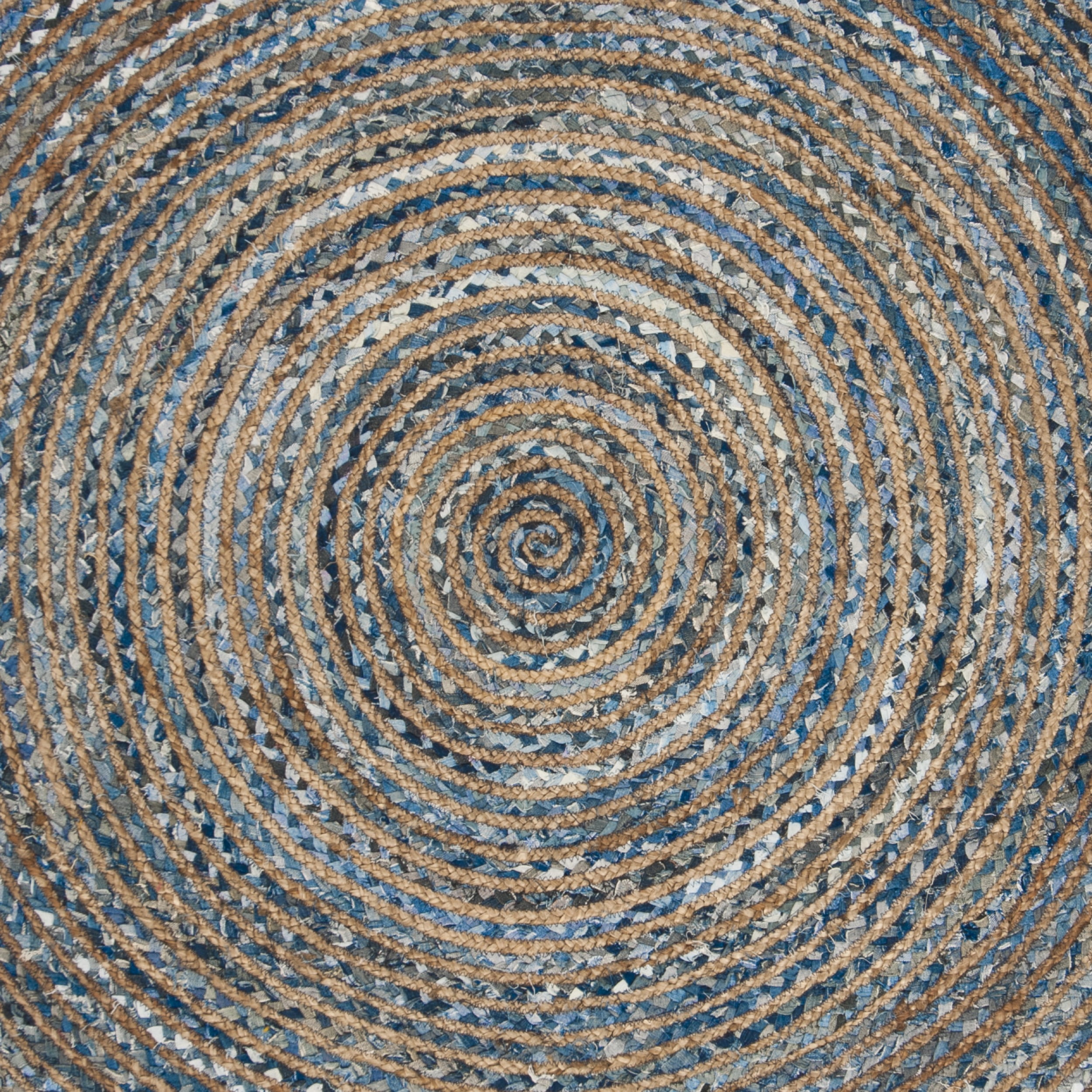 SAFAVIEH Cape Cod Victoria Braided Area Rug, 8' x 8' Round, Ivory/Denim