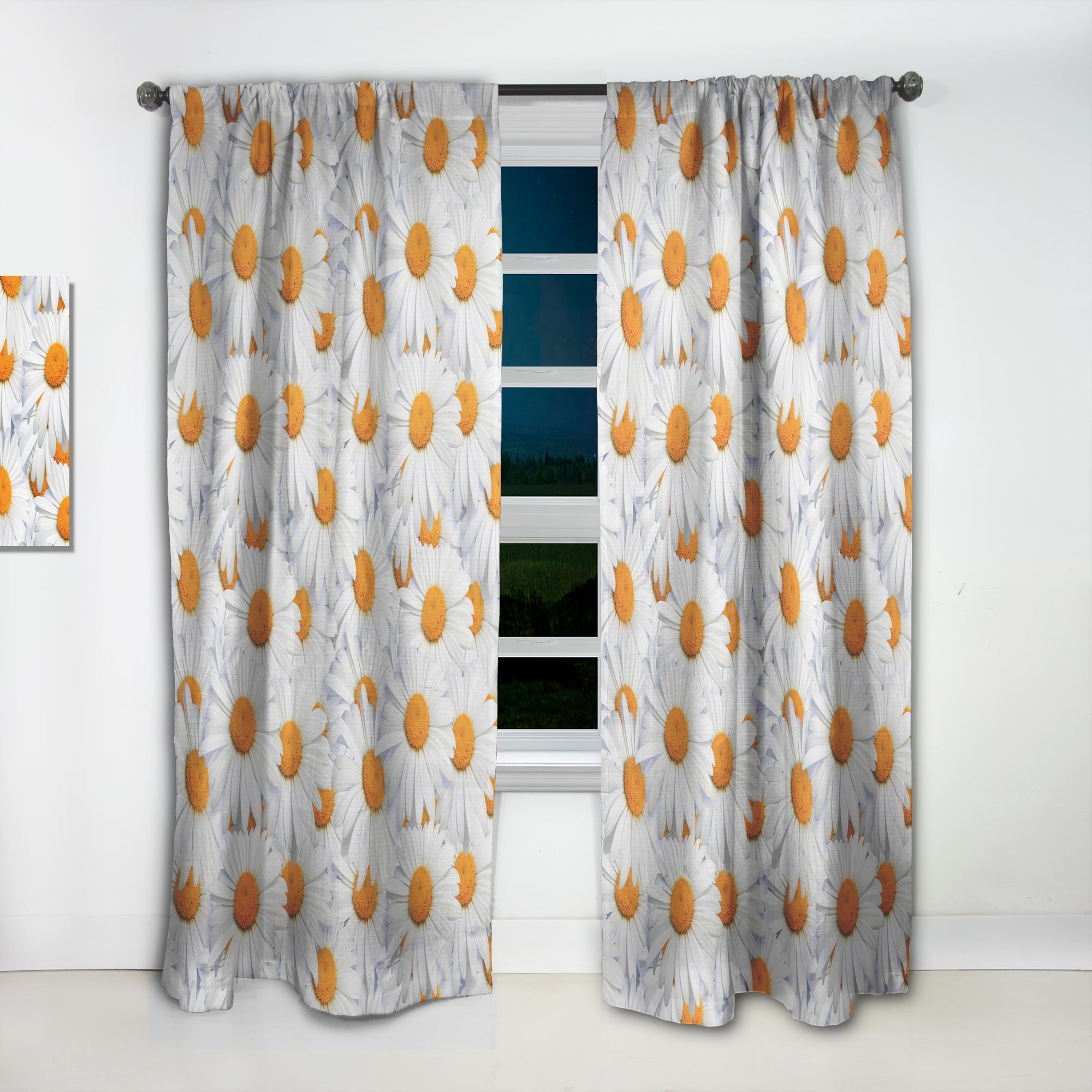 Designart 'Close Up Daisy Hearts ' Floral Curtain Panel