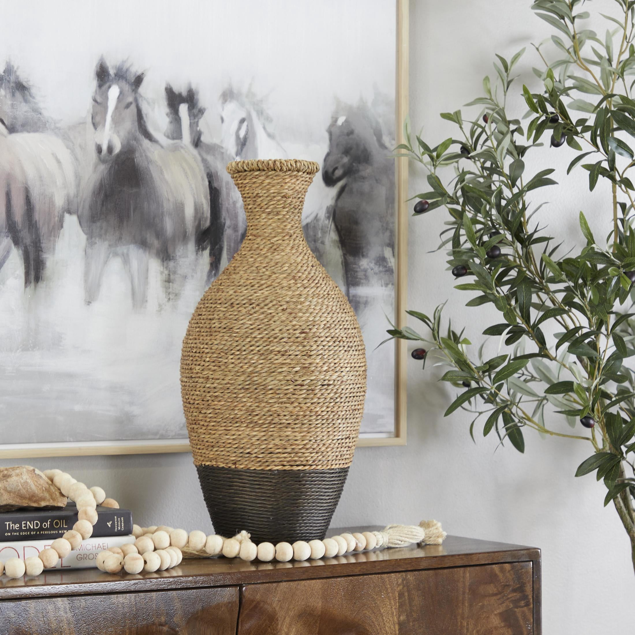DecMode 21" Handmade Tall Woven Floor Brown Seagrass Vase