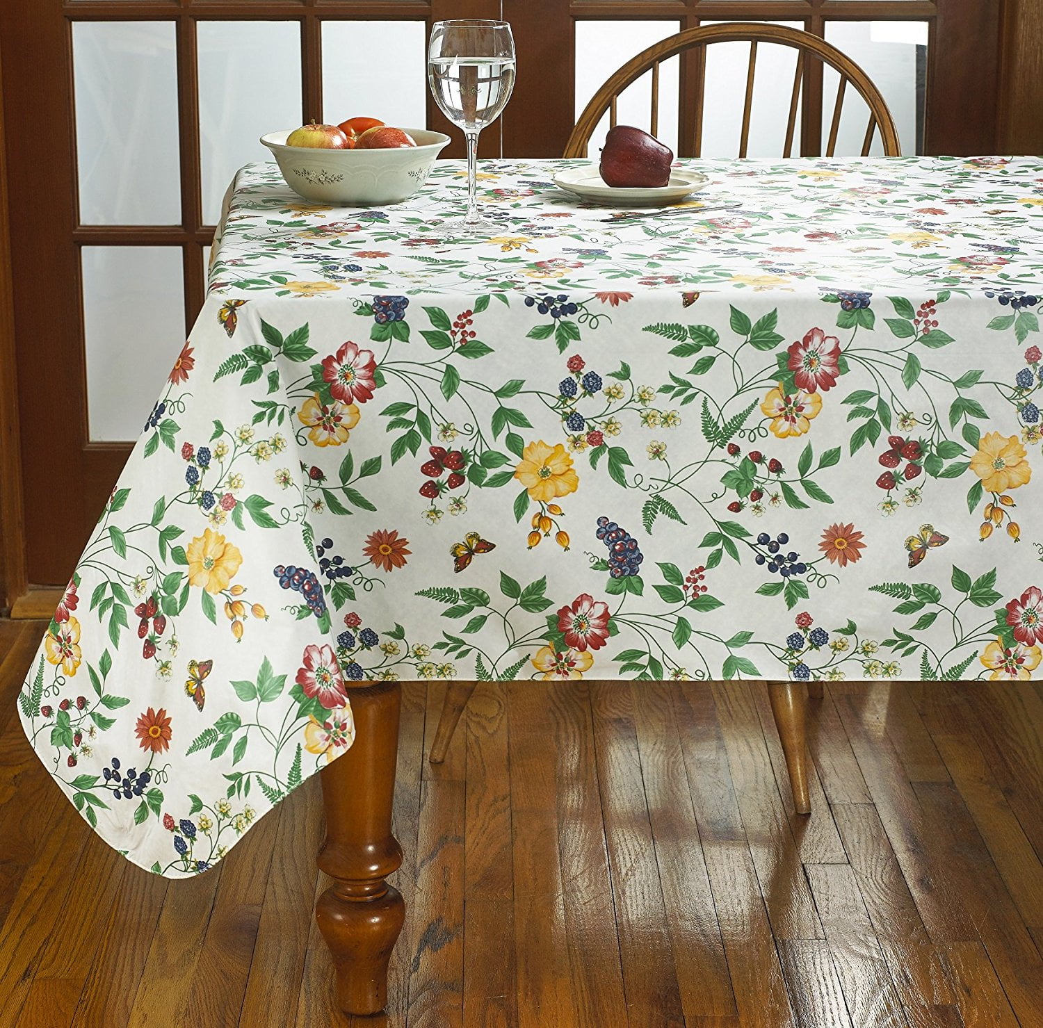 enchanted-garden-vinyl-tablecloth-with-soft-flannel-backing-52-x-52