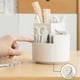 thumbnail image 4 of Organizador de escritorio giratorio de 360 grados de plástico blanco con 3 compartimentos | Portalápices para papelería y brochas de maquillaje | Moderno recipiente de almacenamiento de escritorio, 4 of 6
