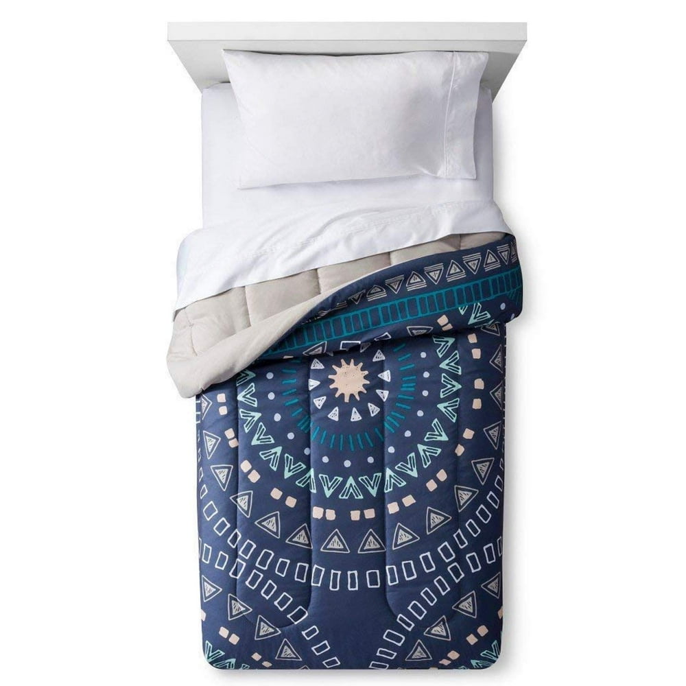 Room Essentials Colorblock Dorm Bed Comforter XL Twin (Washed Indigo