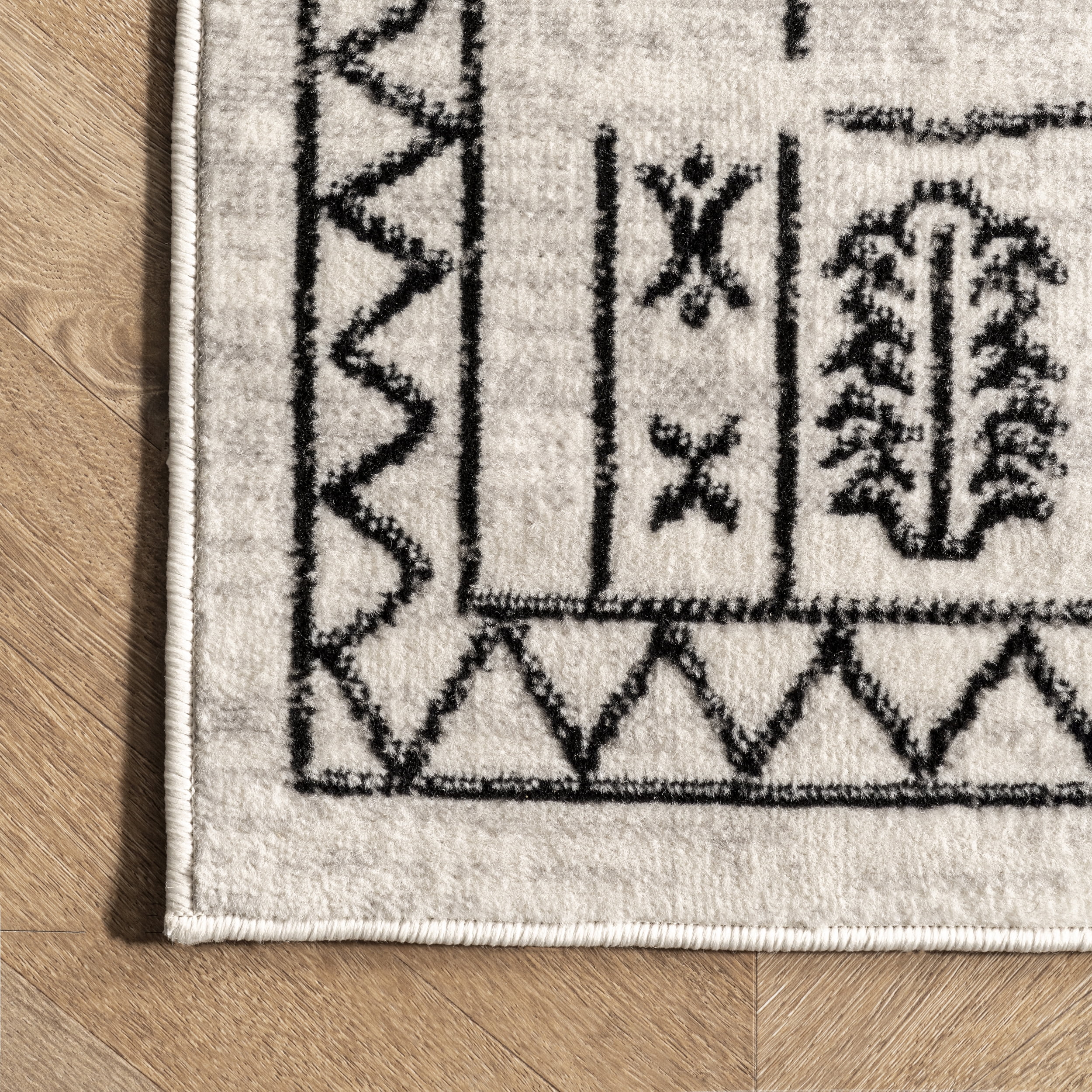 nuLOOM Carey Global Inspired Motif Area Rug, 8' 10" x 12', Beige