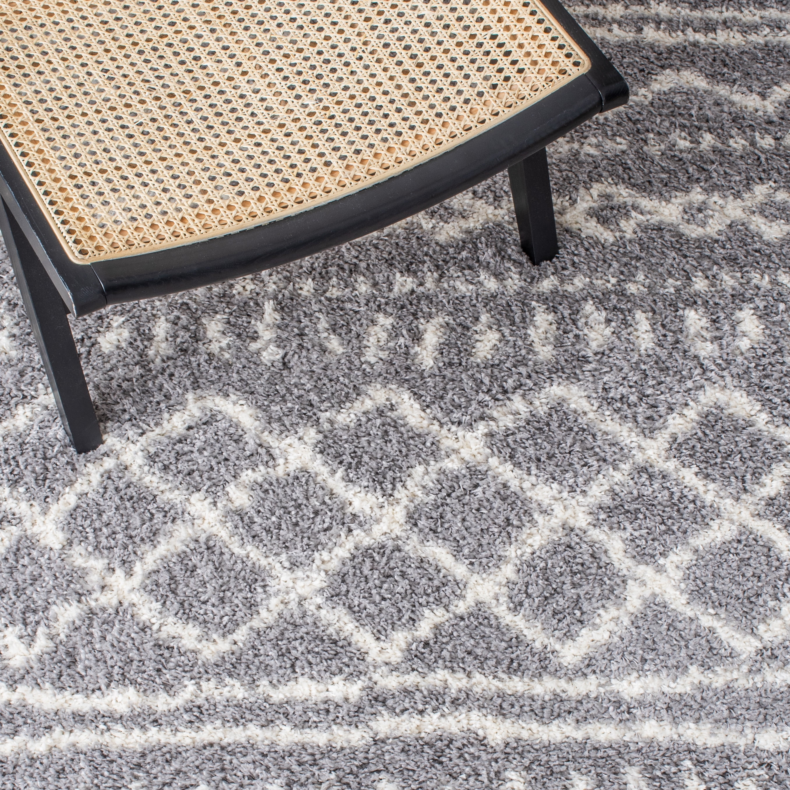 Safavieh Arizona Teagan Geometric Shag Area Rug, Gray/Ivory, 10' x 14'