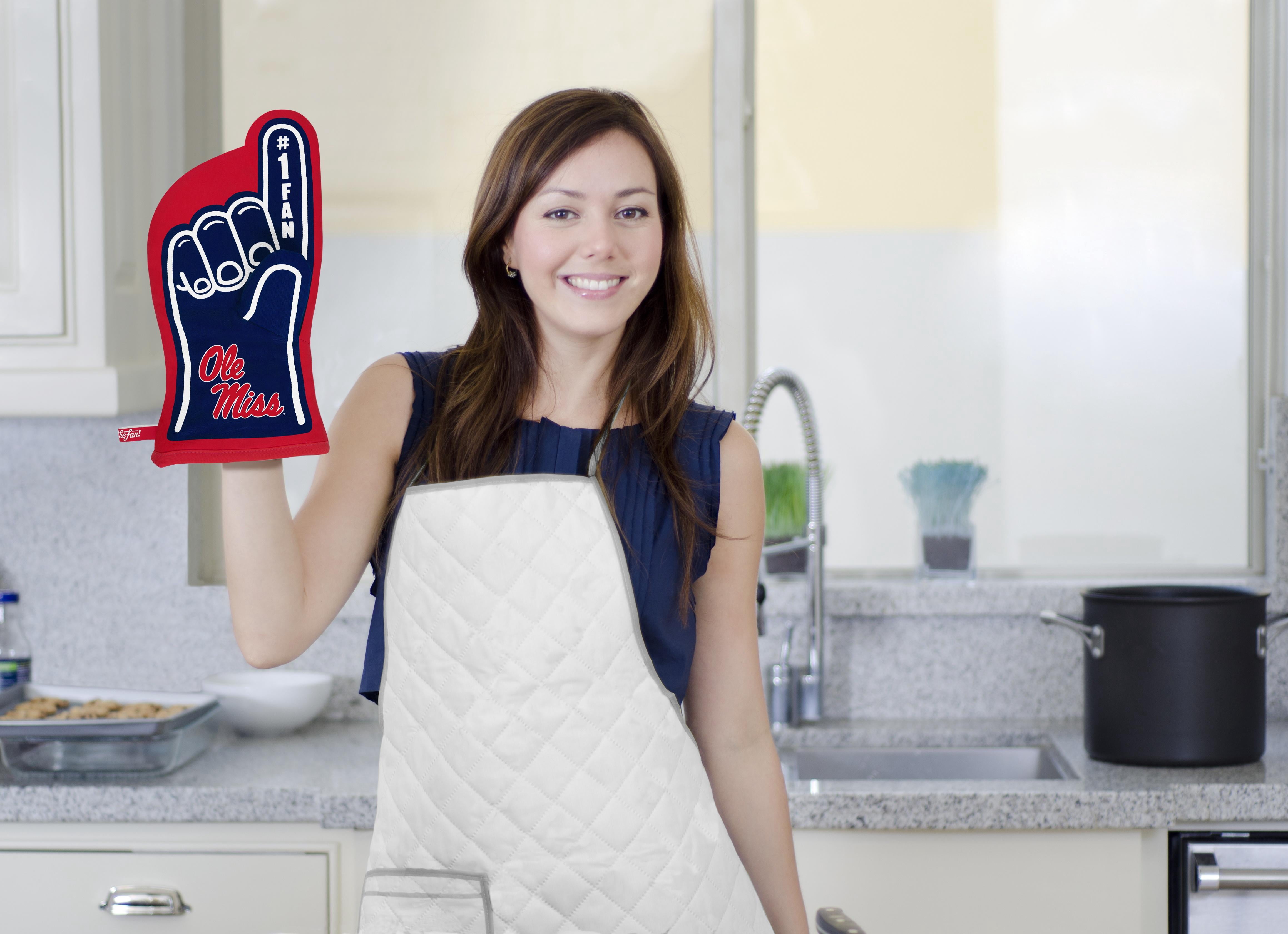 NCAA Mississippi Rebels #1 Oven Mitt