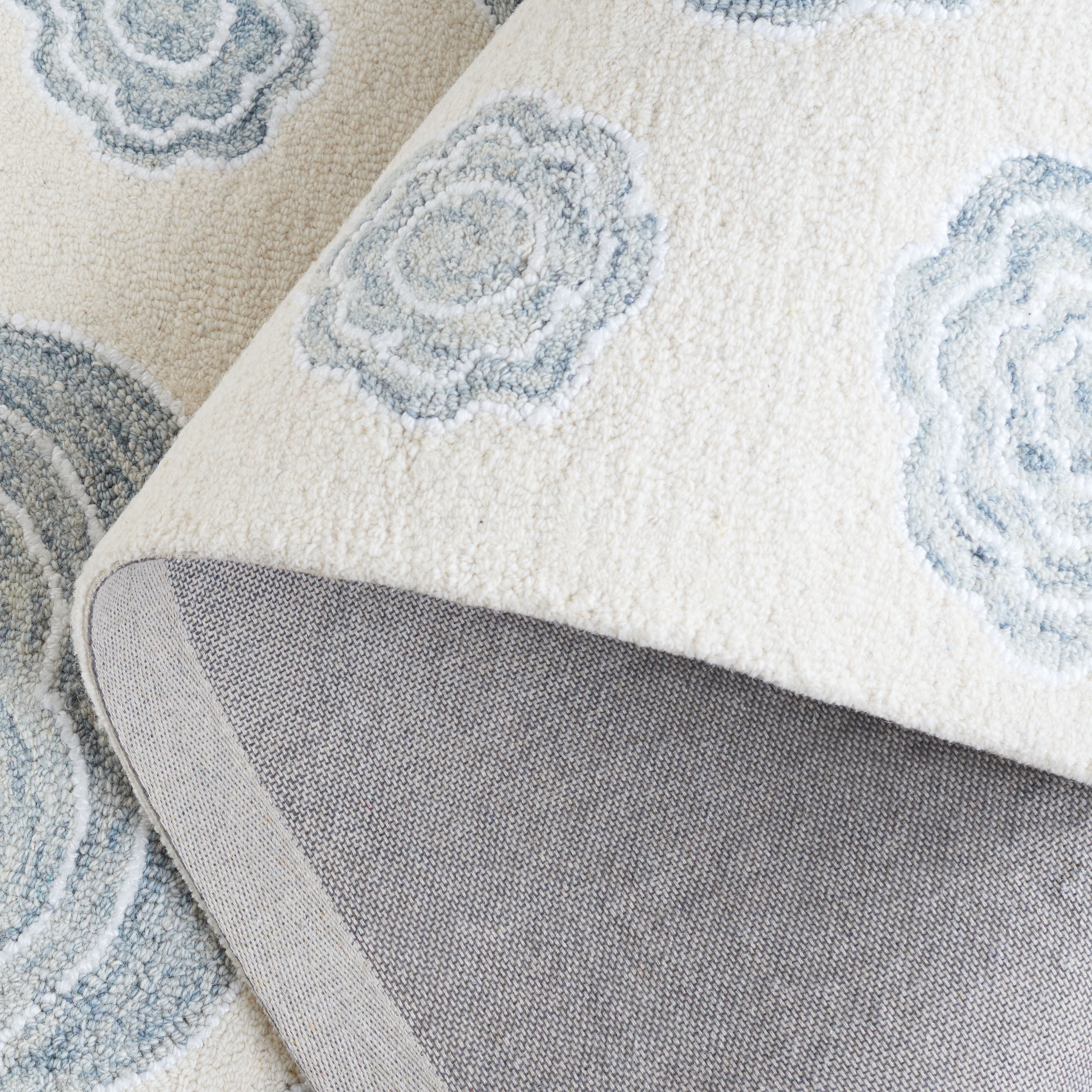 SAFAVIEH Jardin Archimedes Floral Area Rug, Ivory/Gray, 6' x 6' Square