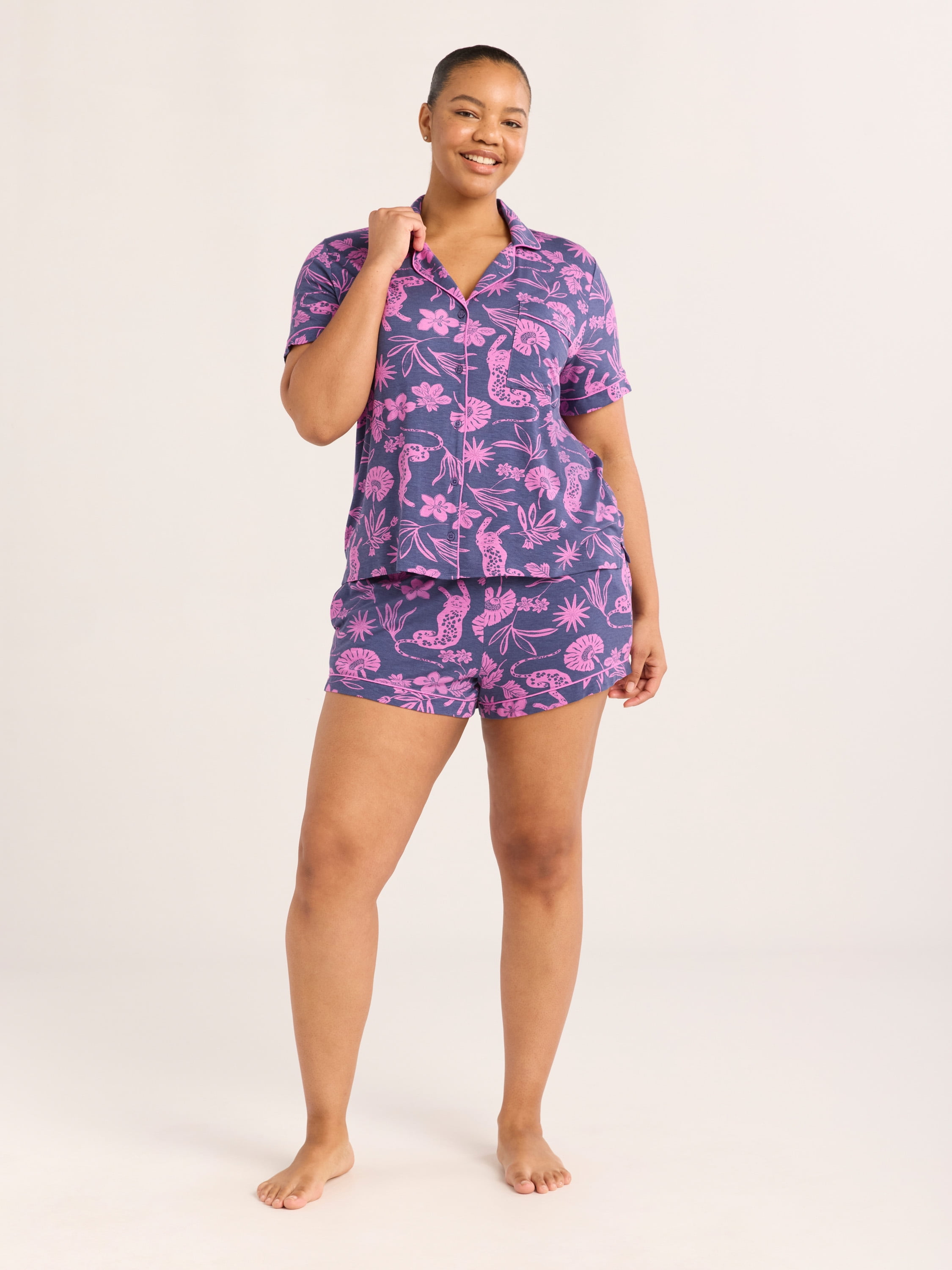 Joyspun Women’s Notch Collar Top and Shorts Pajama Set with Piping, 2-Piece, Sizes XS-3X