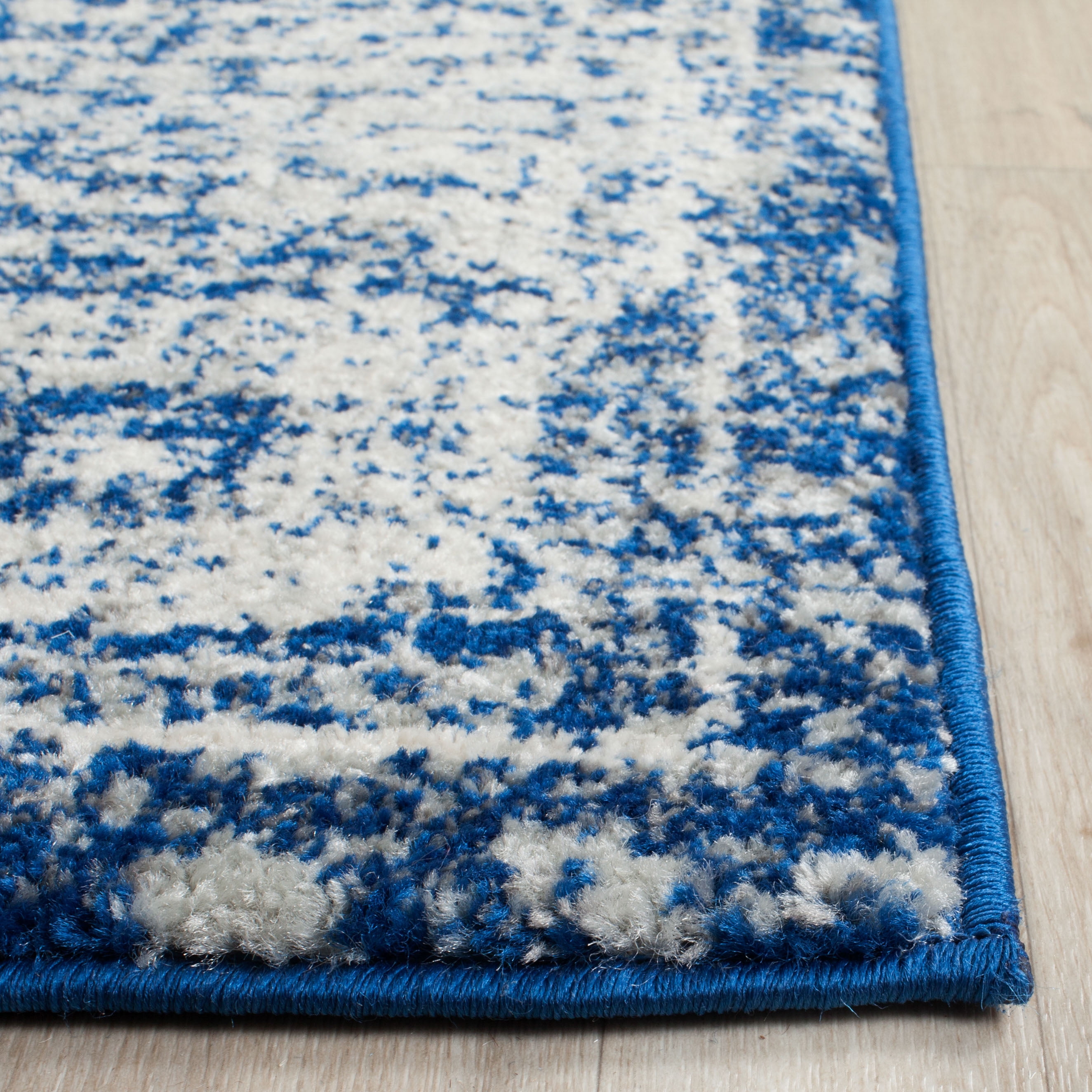 SAFAVIEH Evoke Ronald Bordered Runner Rug, Navy/Ivory, 2'2" x 21'