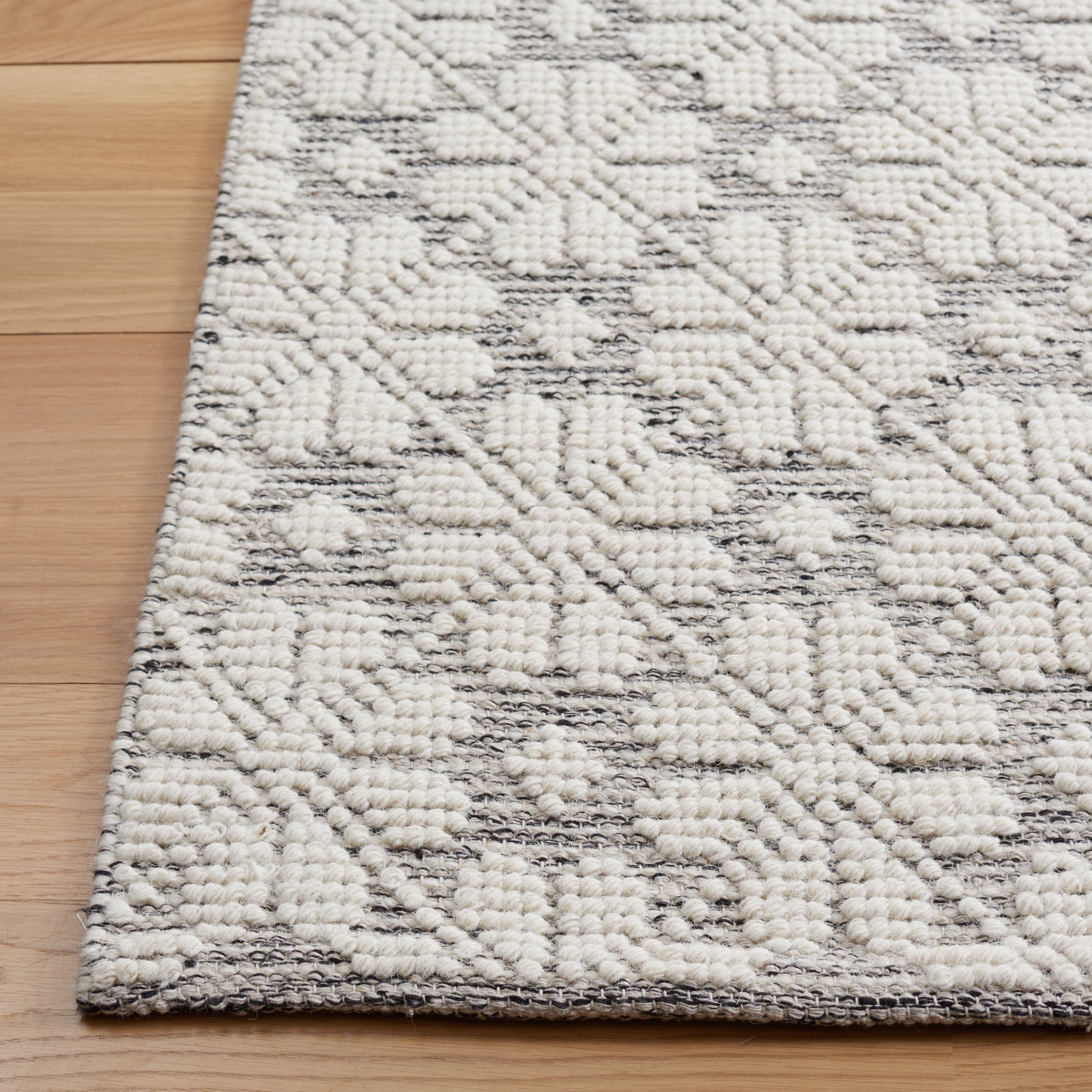 SAFAVIEH Vermont Orval Geometric Floral Wool Area Rug, Ivory/Grey, 3' x 5'