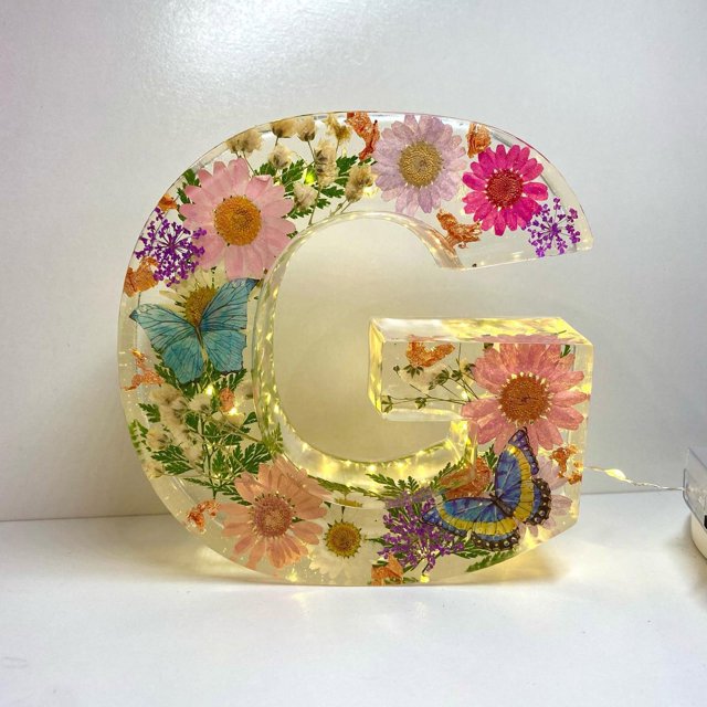 Creative LED Alphabet Night Light With Letters Dried Flowers And Flowers