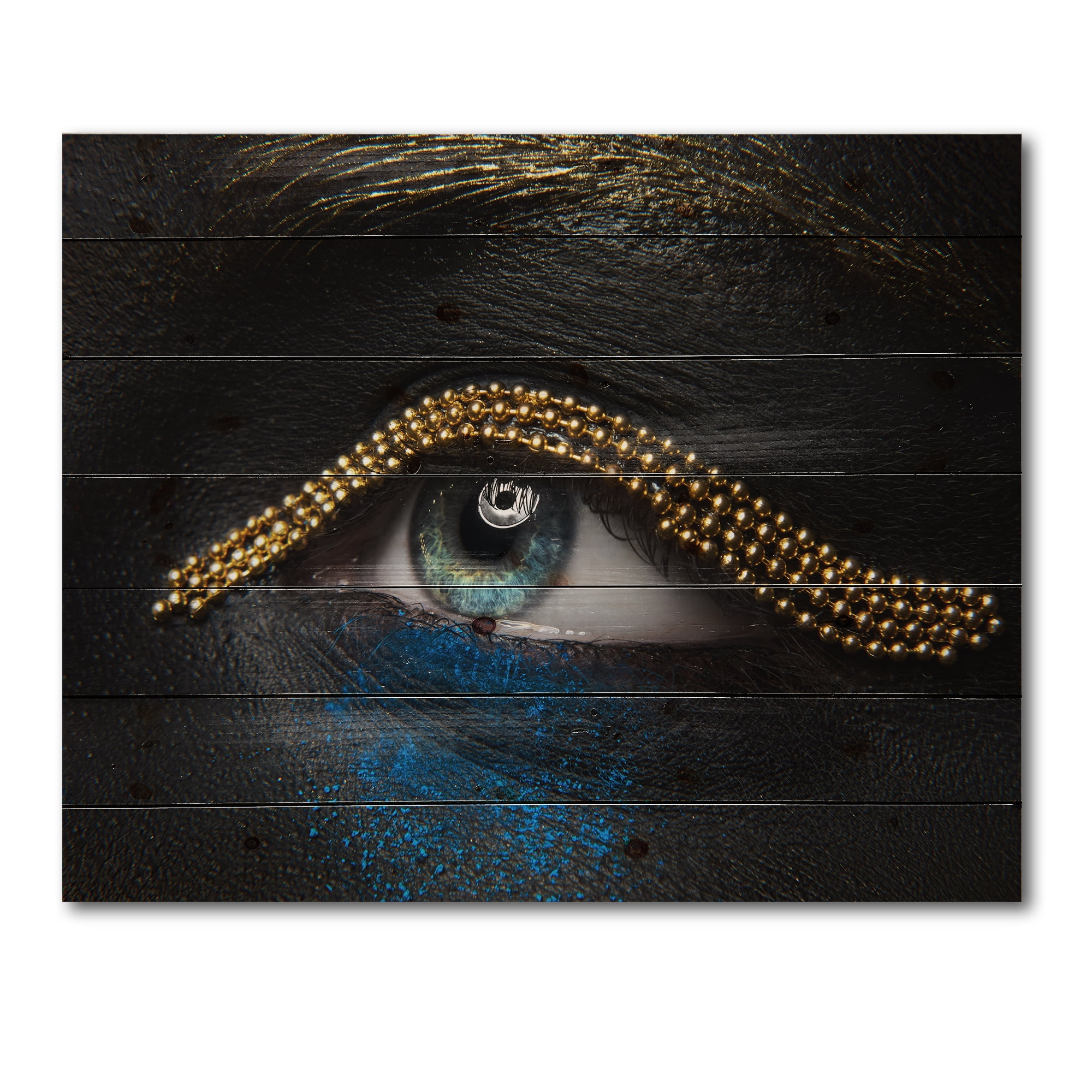 Designart 'Woman Eyes With Black Skin With A Gold Chain' Modern Print on Natural Pine Wood