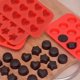 thumbnail image 2 of Juego de moldes de silicona para hornear, moldes de chocolate y moldes para dulces, juego de moldes de silicona 4 en 1 para magdalenas, magdalenas, jabón y brownies, color rojo, 2 of 8