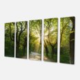 thumbnail image 1 of Designart - Soirée dans une Forêt Verte - Impression d'Art sur Toile Paysage, 1 of 3