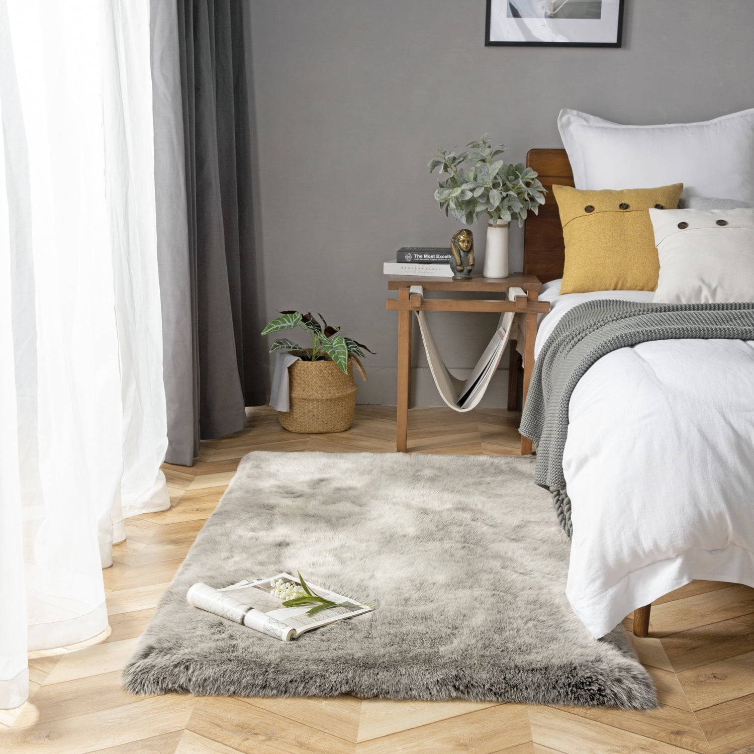 Phantoscope Green/White Faux Fur Area Rug, 3' x 5'