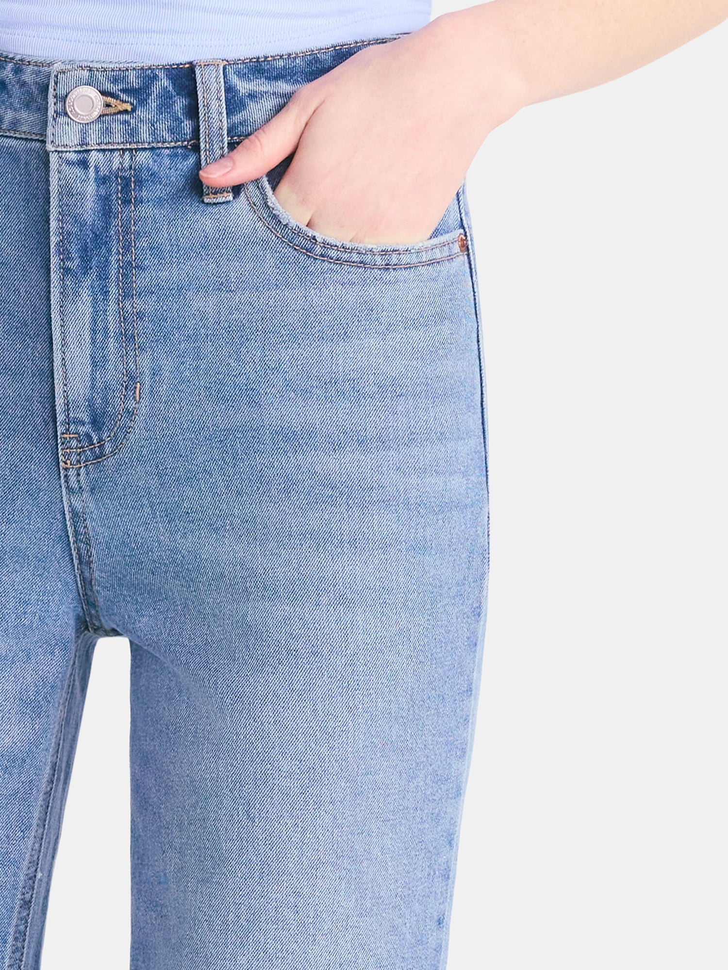 No Boundaries Women's Plus High-Rise Straight Leg Jeans, 30” and 32" Inseam, Sizes 00-24W