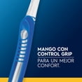 thumbnail image 4 of Cepillo de Dientes Oral-B Indicator con Cerdas Suaves Inteligentes, 3 pzas, 4 of 5