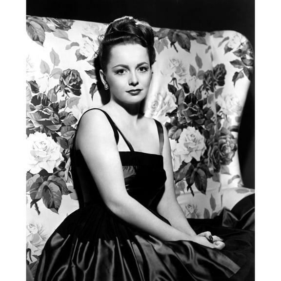 Olivia De Havilland In The Mid 1940S Photo Print (16 x 20)