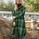 thumbnail image 3 of Mujeres abrigo Plaid impreso split hem turn Abrigos de plumas collar sola fila botón Loose embolsado shacket verde XXL, 3 of 5
