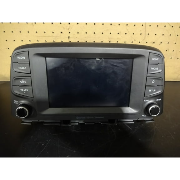 Pre-Owned 2021 Hyundai Kona AM FM CD Player Radio Receiver w/ Display Screen OEM (Good)