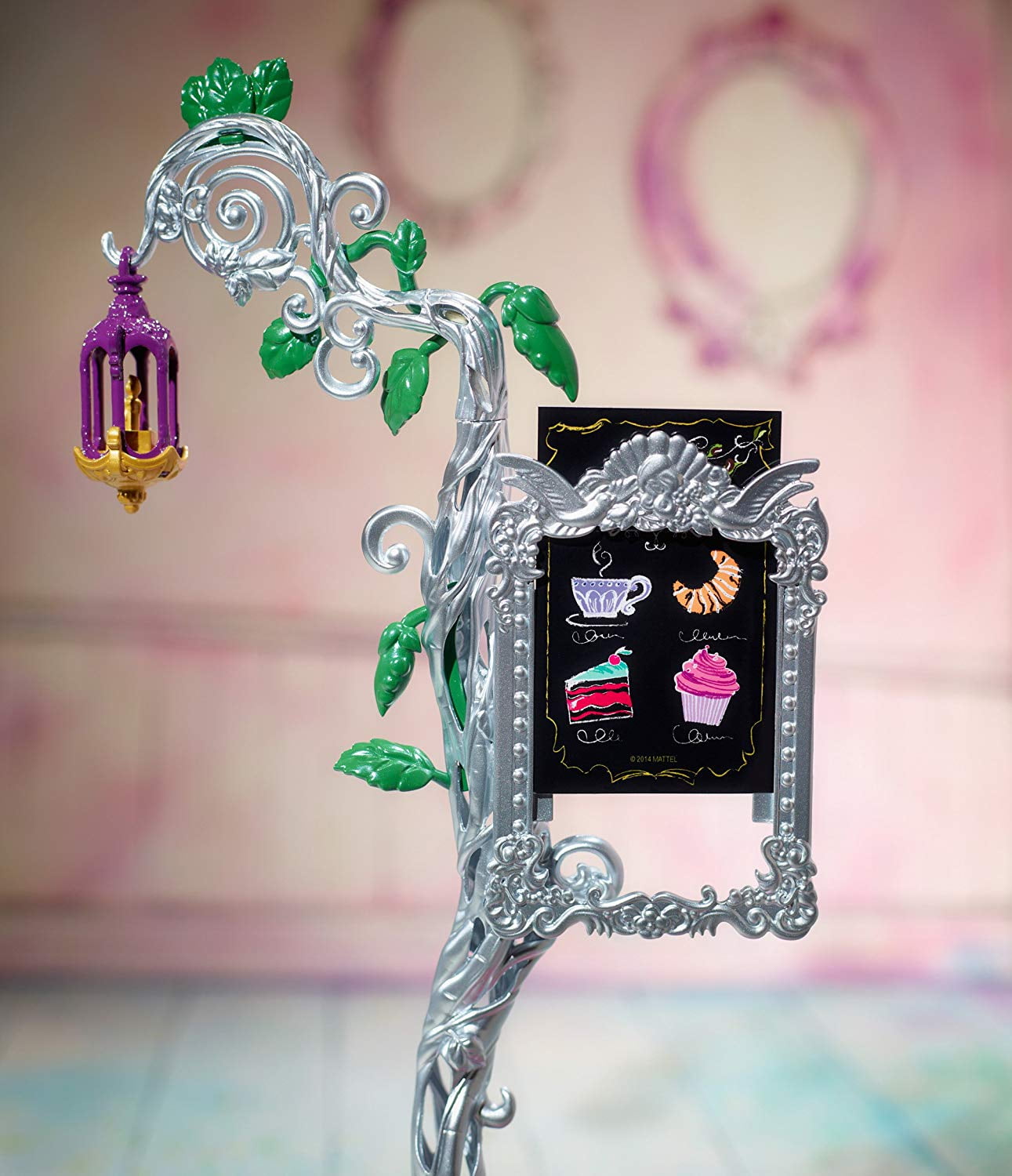 Abrindo e mostrando o playset Beanstalk Bakery de Ever After High 