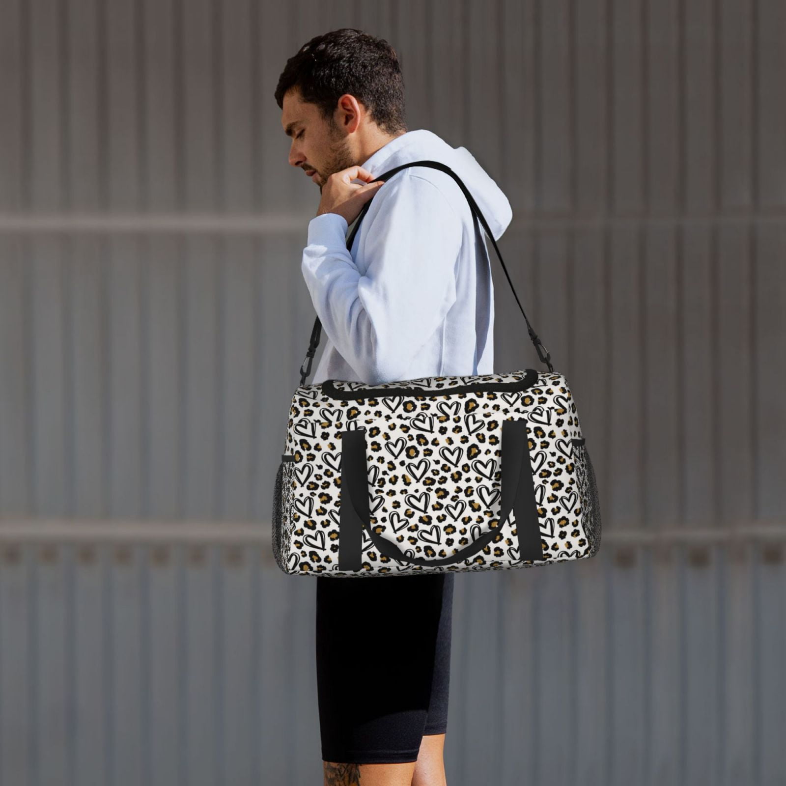 Fuzoiu Heart Leopard Print Travel Duffle Bag,Carry On Tote Bags,Duffel Bag,Sport Gym Bag, Hospital Bag for Labor and Delivery, Overnight Bag,Luggage Bag