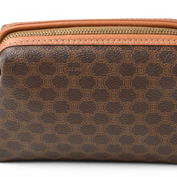 Pre-Owned Celine pouch/travel pouch CELINE Old Macadam Brown