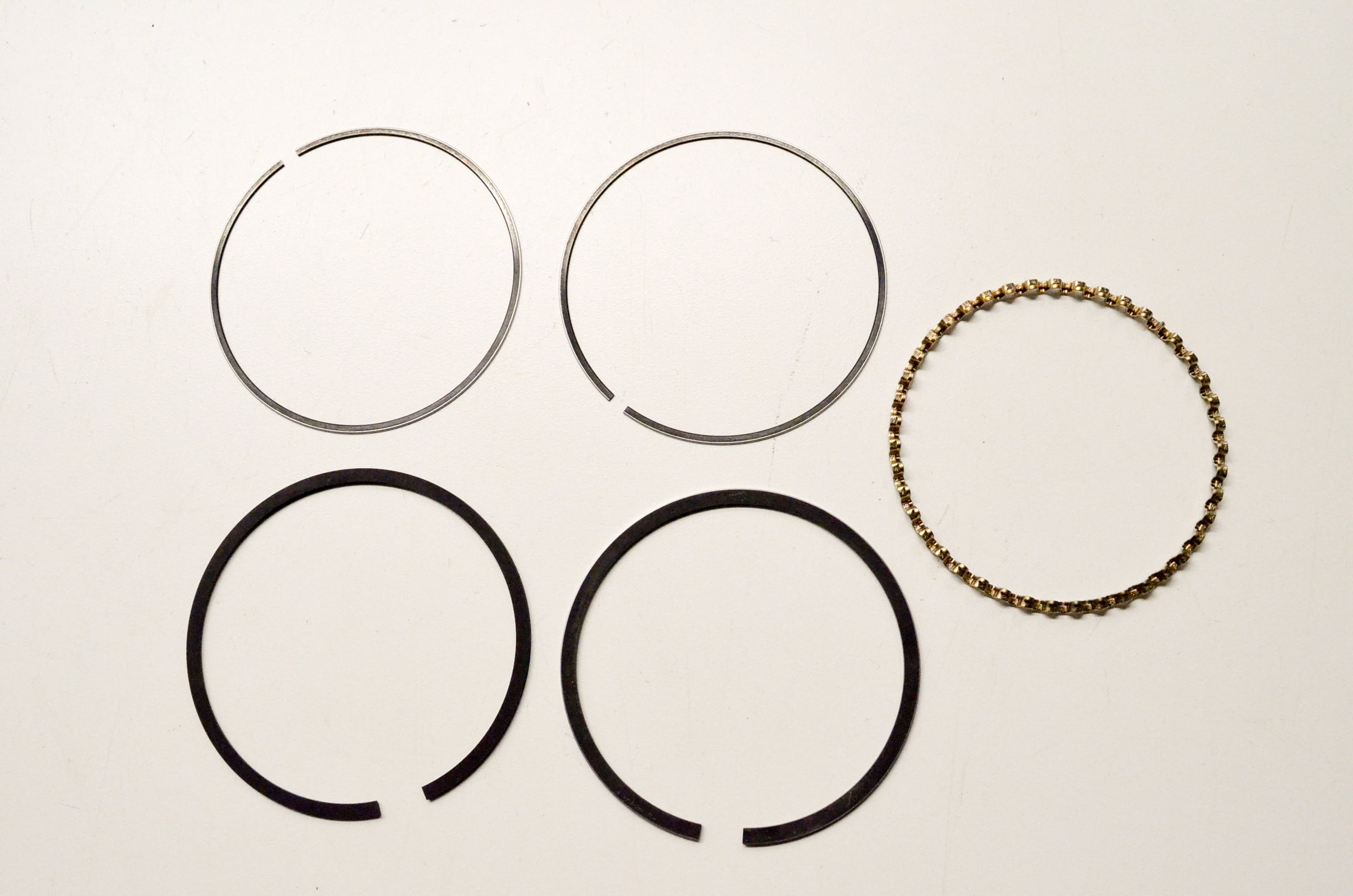 Aftermarket 703779, 5210801, 5210809 Piston Ring Kit NOS